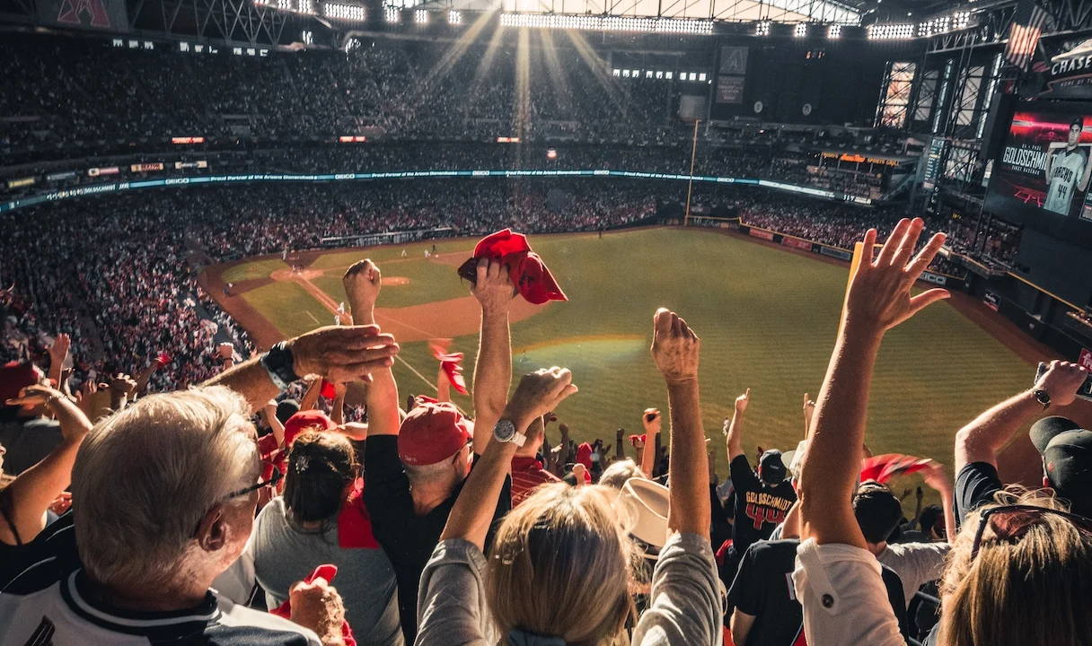プロ野球ファン-イメージ写真-